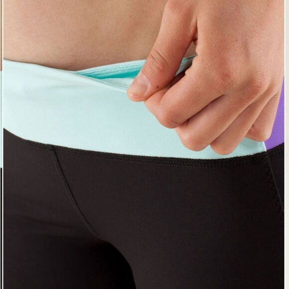 Lululemon Run: Mod Moves Crop Black / Aquamarine / Power Purple size 6 - Picture 8 of 8